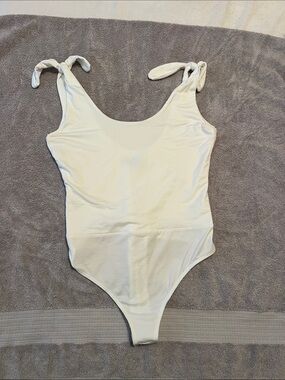 Lulu White Going Out Top